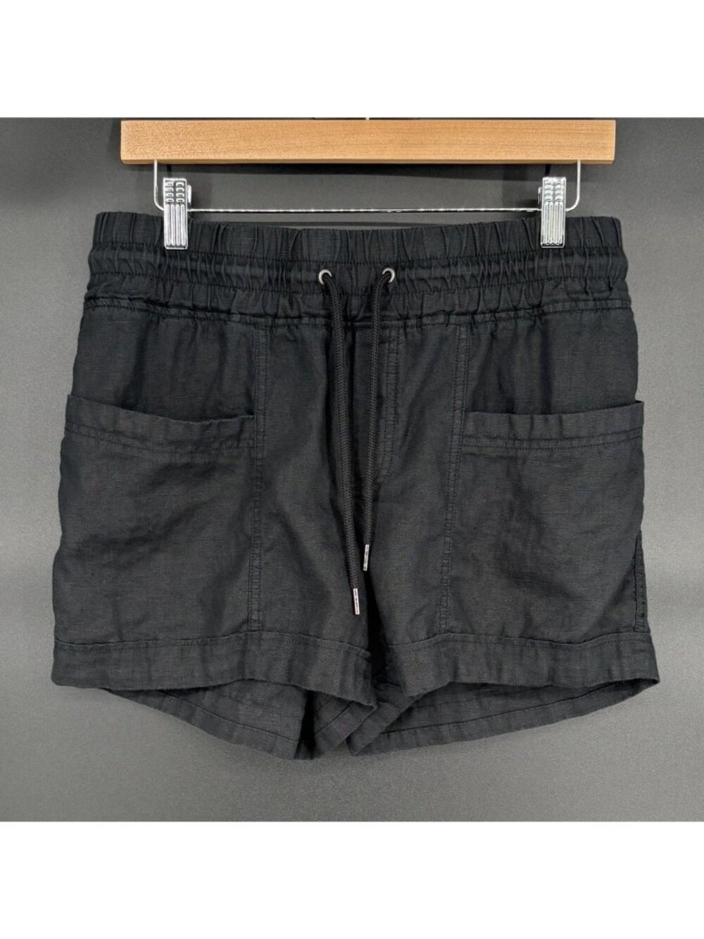 Athleta Women's Cabo Linen 4" Shorts 8 Black 100% Linen Drawstring Waist Pockets